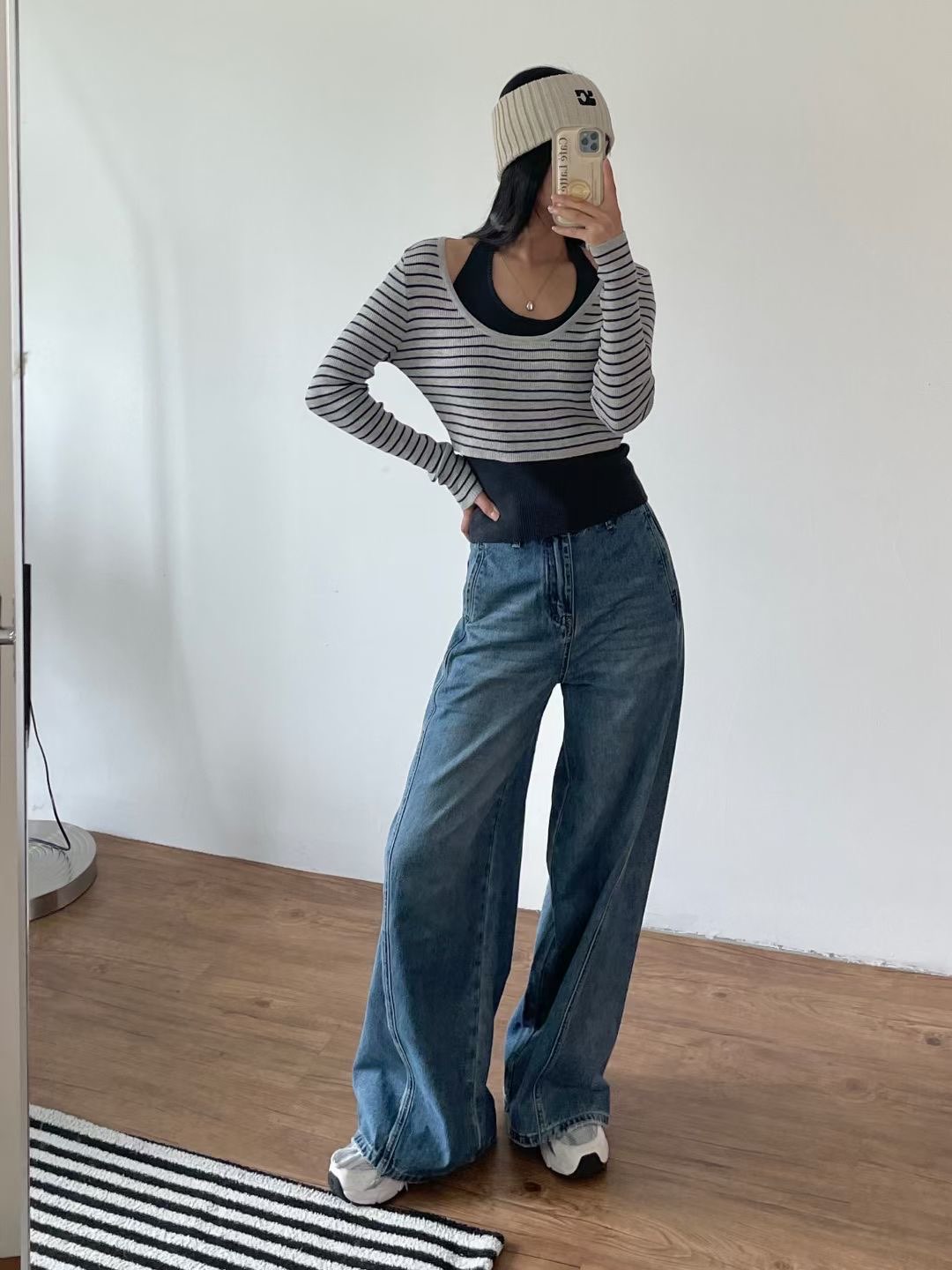 C1101 Contour Wide Leg Jeans