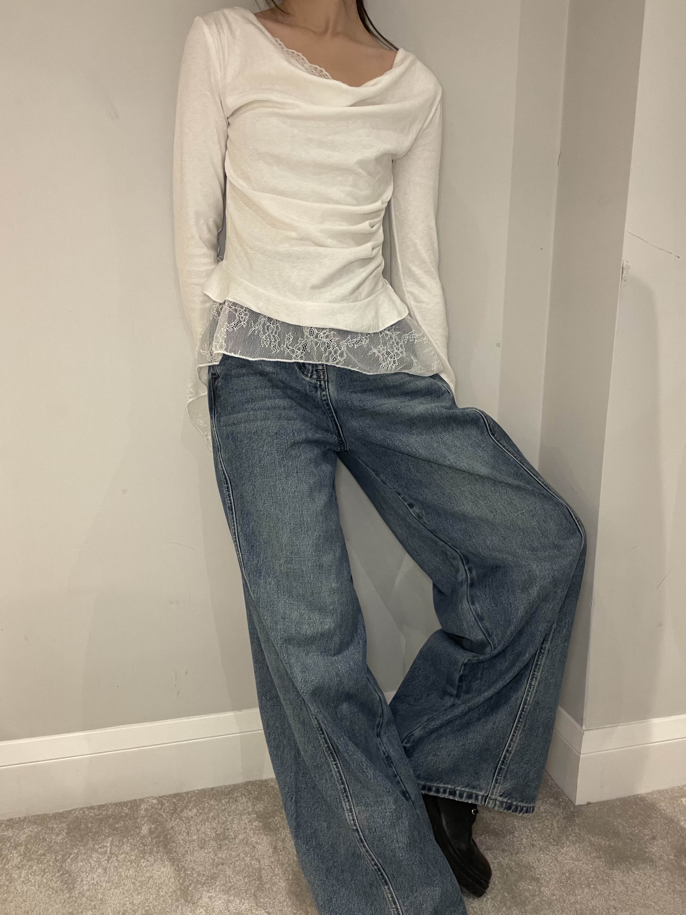 Contour Wide Leg Jeans