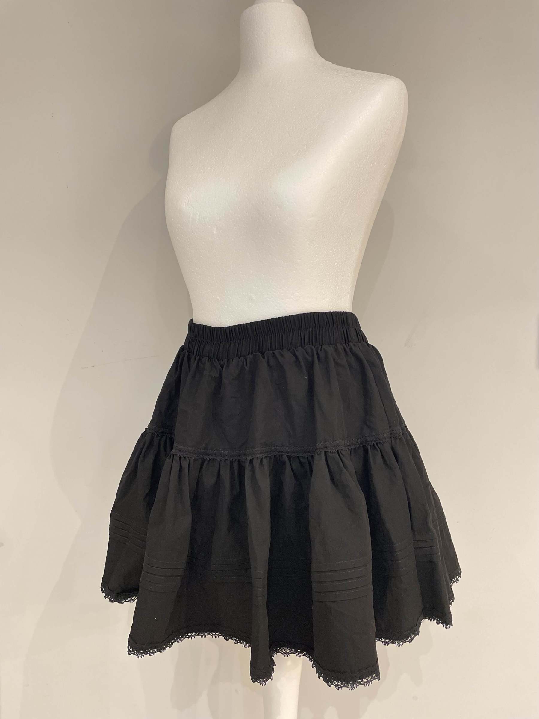 Lace Frill Mini Skirt