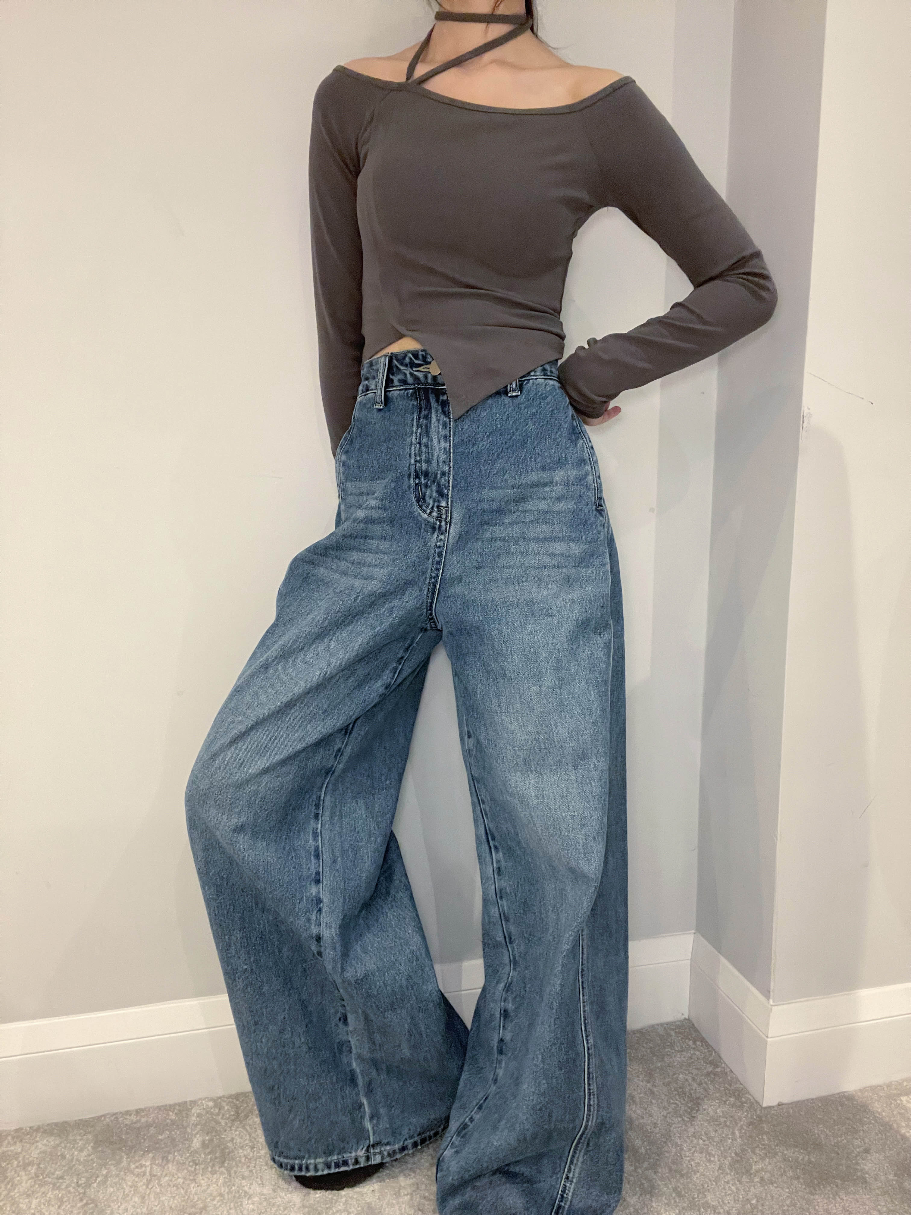 Asymmetric Silhouette Crop Top