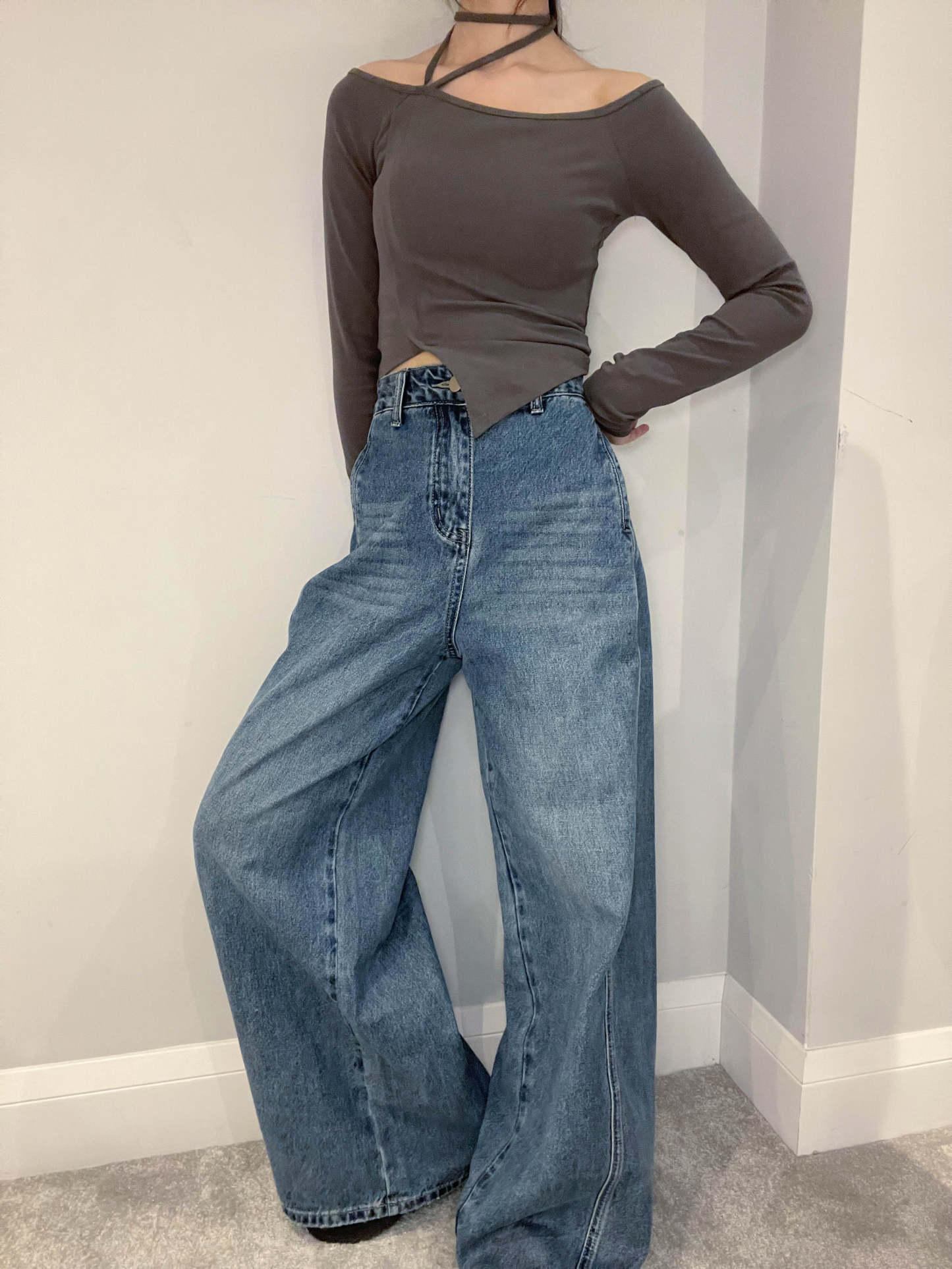 Asymmetric Silhouette Crop Top