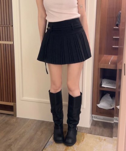 [Preorder 1st Drop Price] C1108 Warm Whisper Pleated Skirt