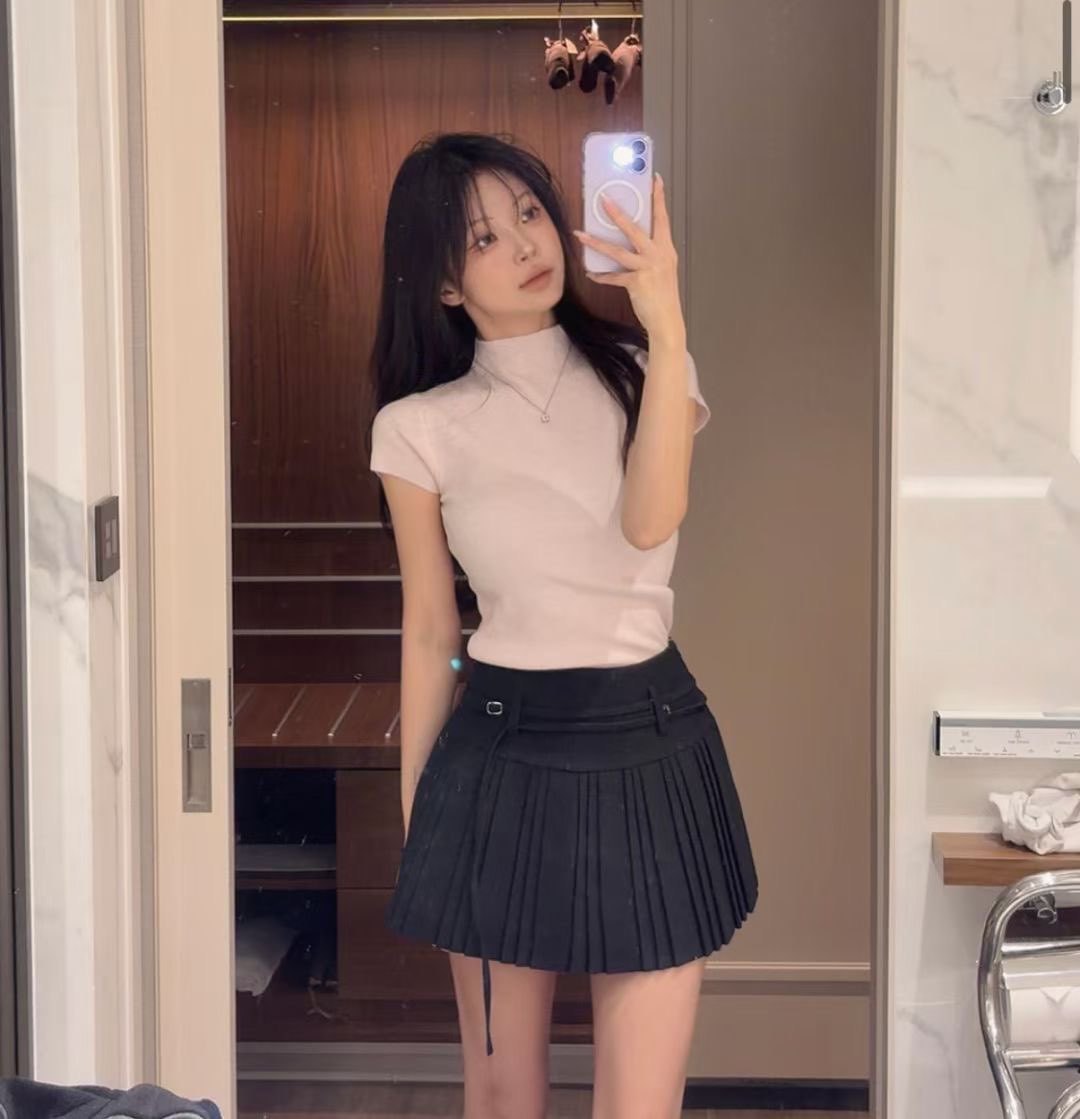 [Preorder 1st Drop Price] C1108 Warm Whisper Pleated Skirt