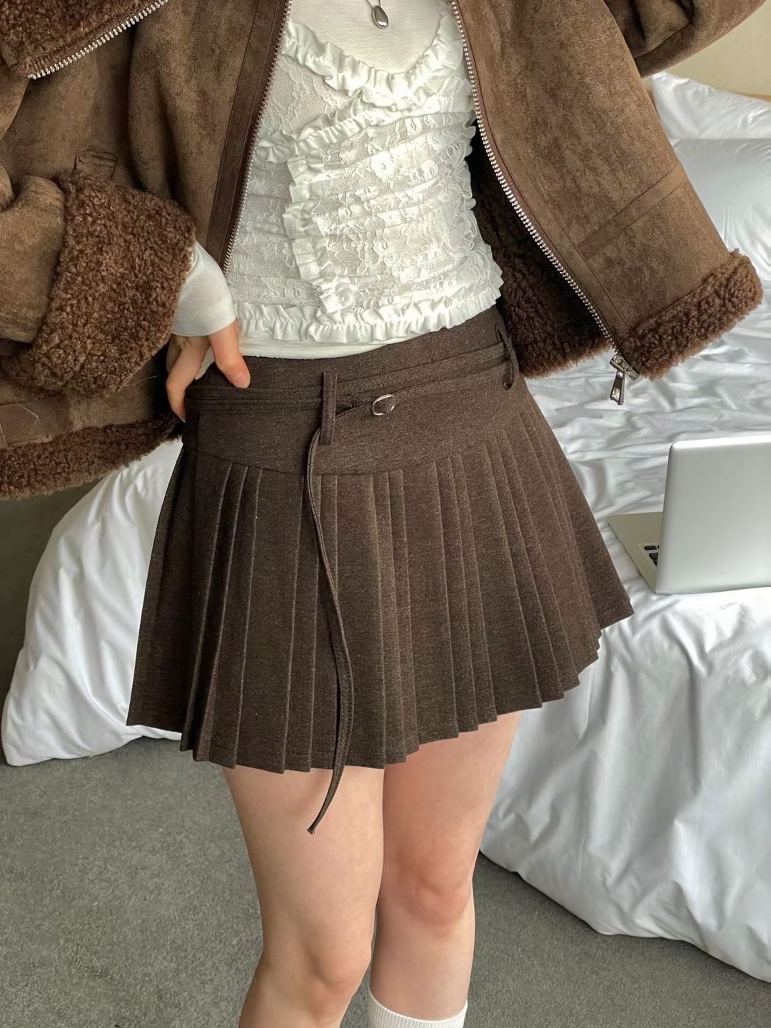 [Preorder 1st Drop Price] C1108 Warm Whisper Pleated Skirt