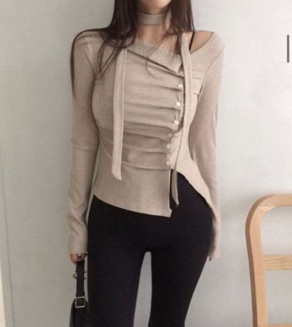 [Preorder 1st Drop Price] C1112 Sideway Muse Top