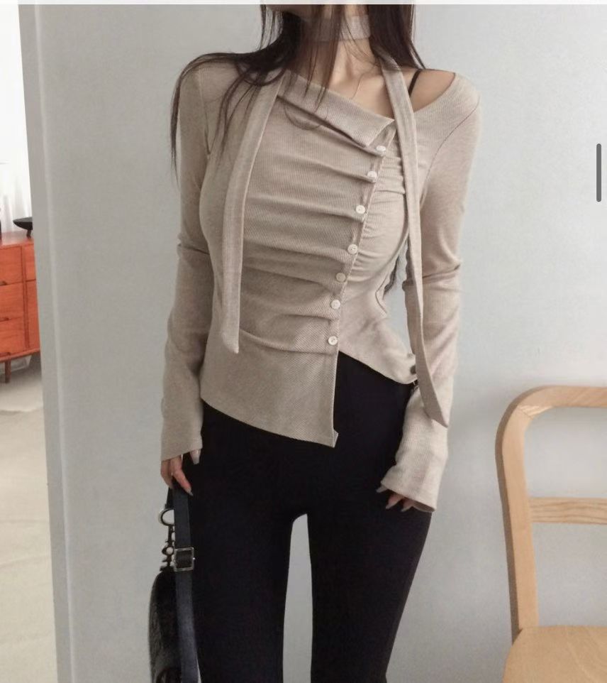 [Preorder 1st Drop Price] C1112 Sideway Muse Top