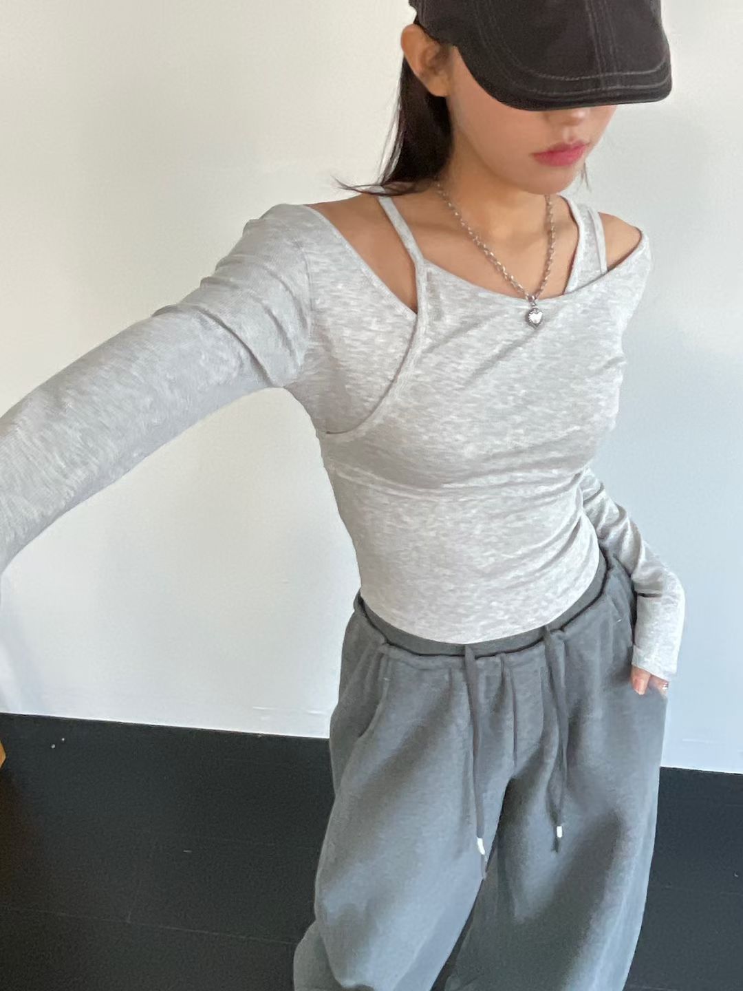 [Preorder 1st Drop Price] C1117 Lyvera Layer Top