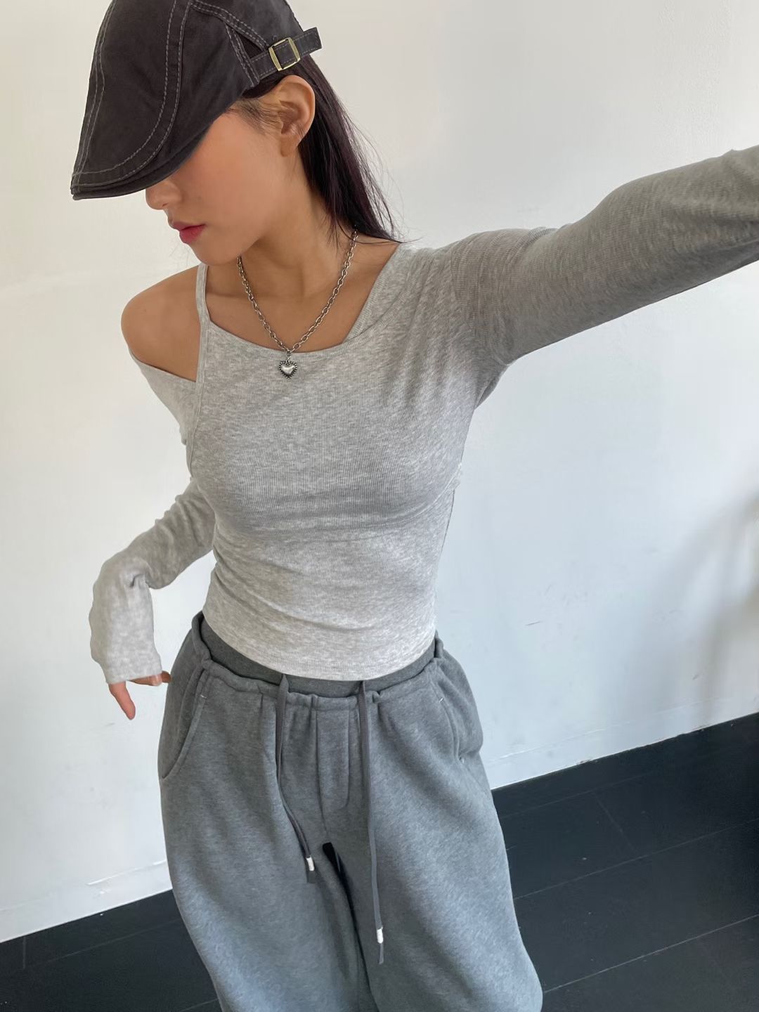 [Preorder 1st Drop Price] C1117 Lyvera Layer Top