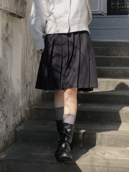 [Preorder 1st Drop Price] C1201 Pleated Midi Skirt