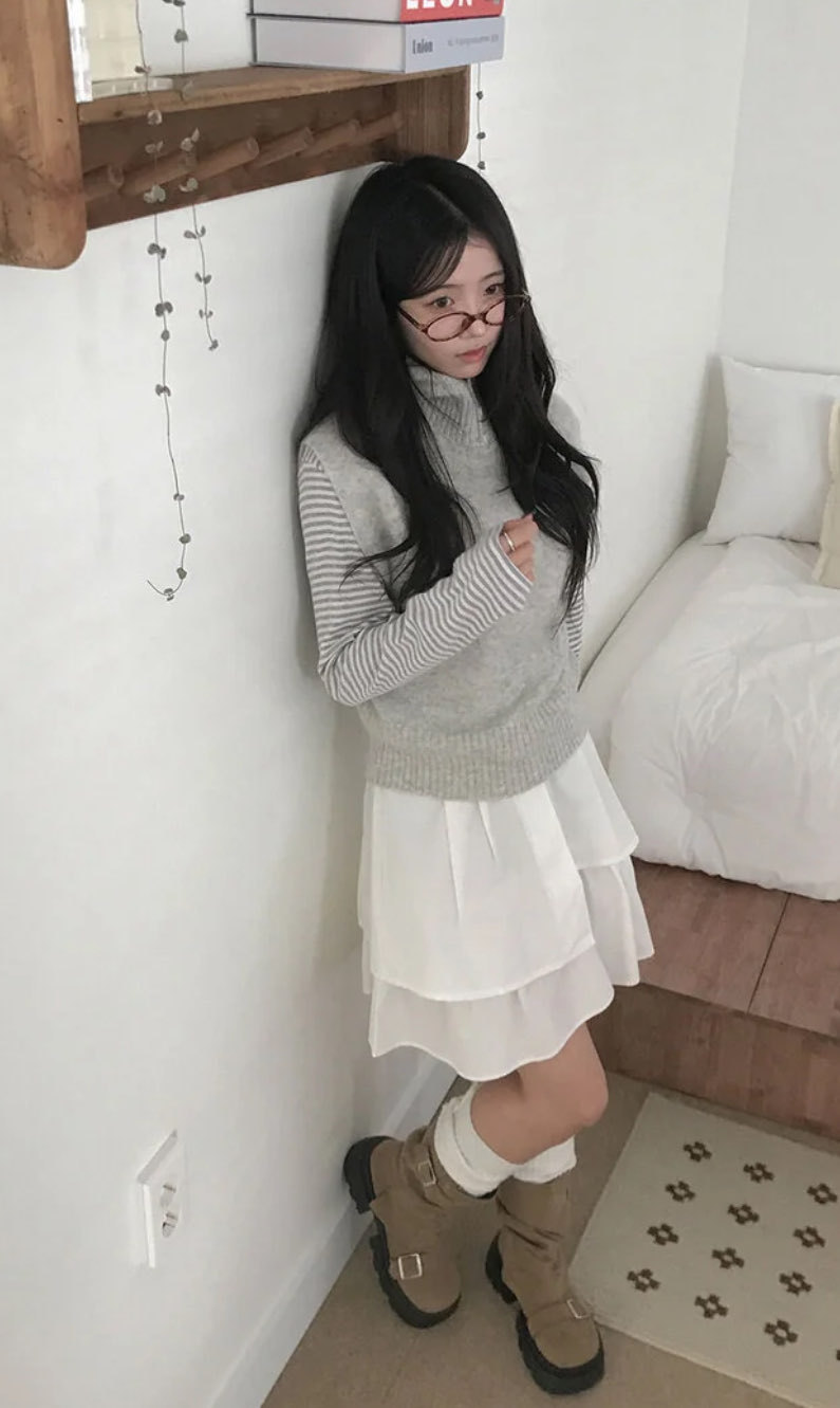 [Preorder 1st Drop Price] C1206 Prevaine Wrap Mini Skirt