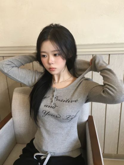 [Preorder 1st Drop Price] C1702 Velostar Script Hoodie