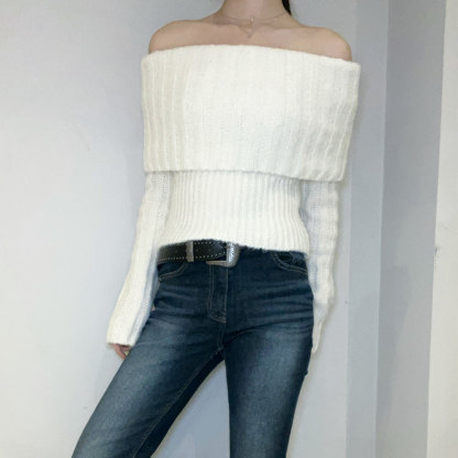 C2001 Elegant Knit Off Shoulder Top