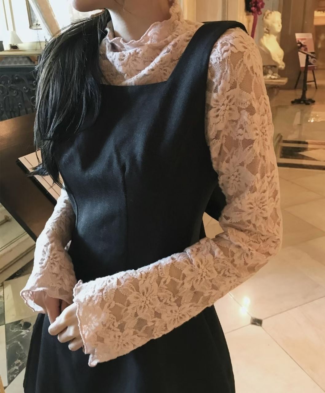 [Preorder 1st Drop Price] C2104 Floral Sheered Top