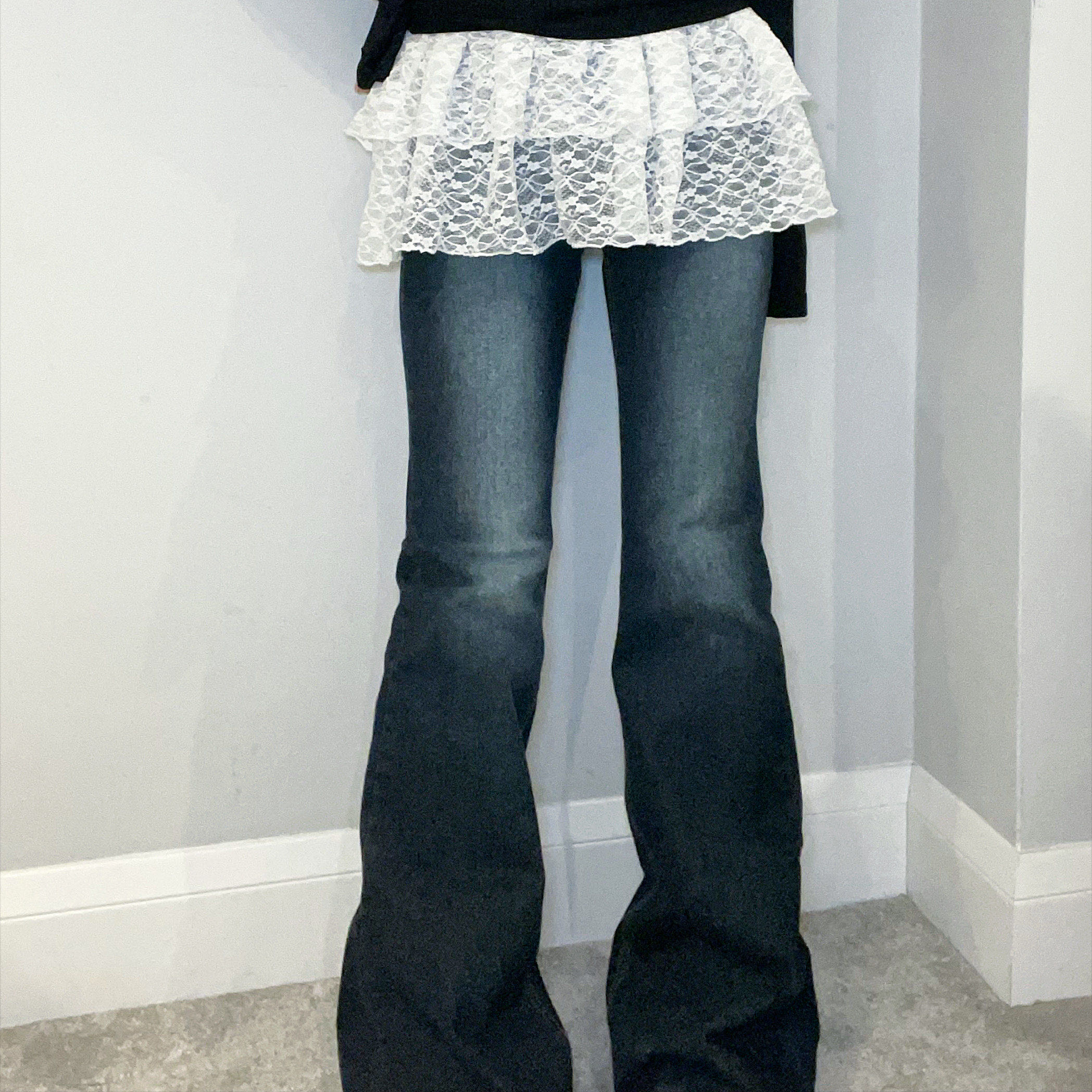 C2501 Lucky Ones Bootcut Jeans