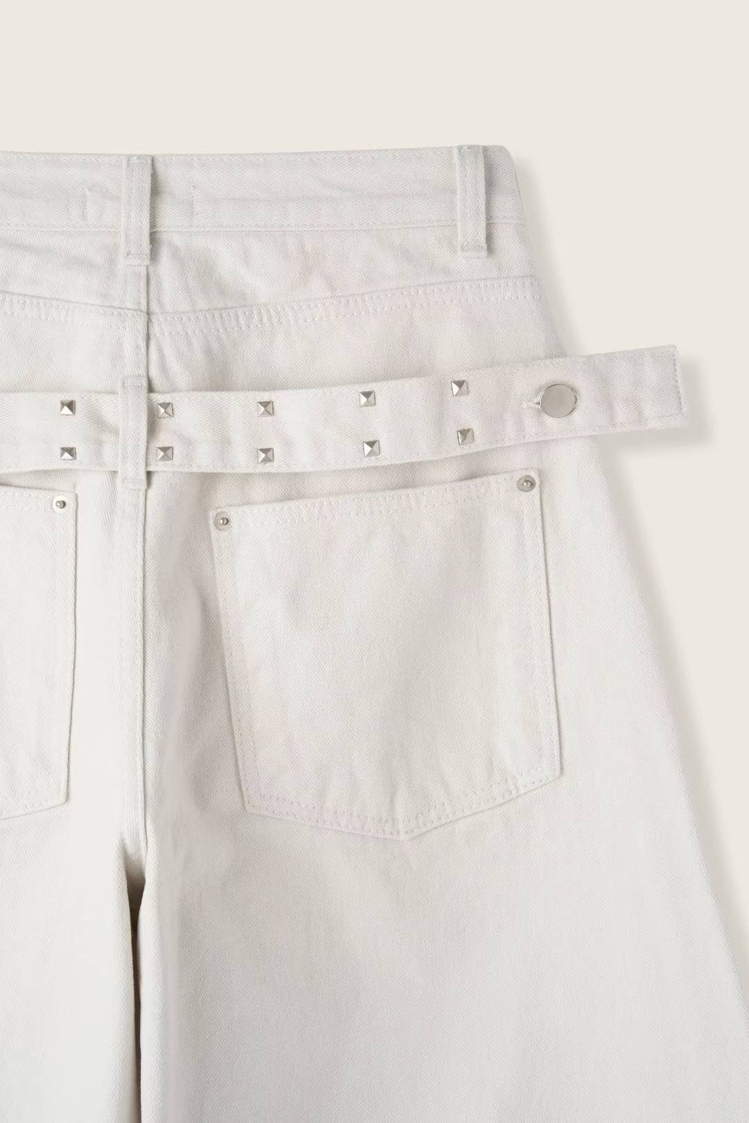 [WEBSITE EXCLUSIVE] C2507 Frost Glow Balloon Jeans