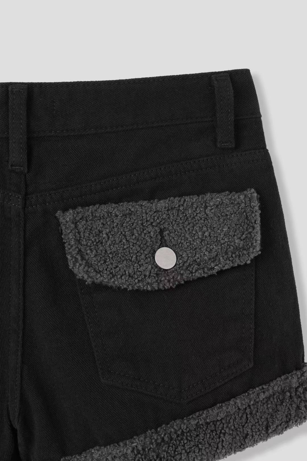 [Preorder 1st Drop Price] C2508 Winter Glow Denim Shorts