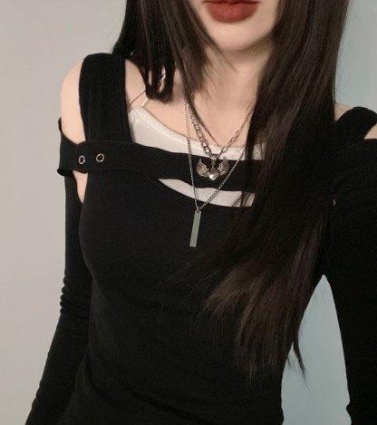 [Preorder 1st Drop Price] C2902 Crossed Hollow Top