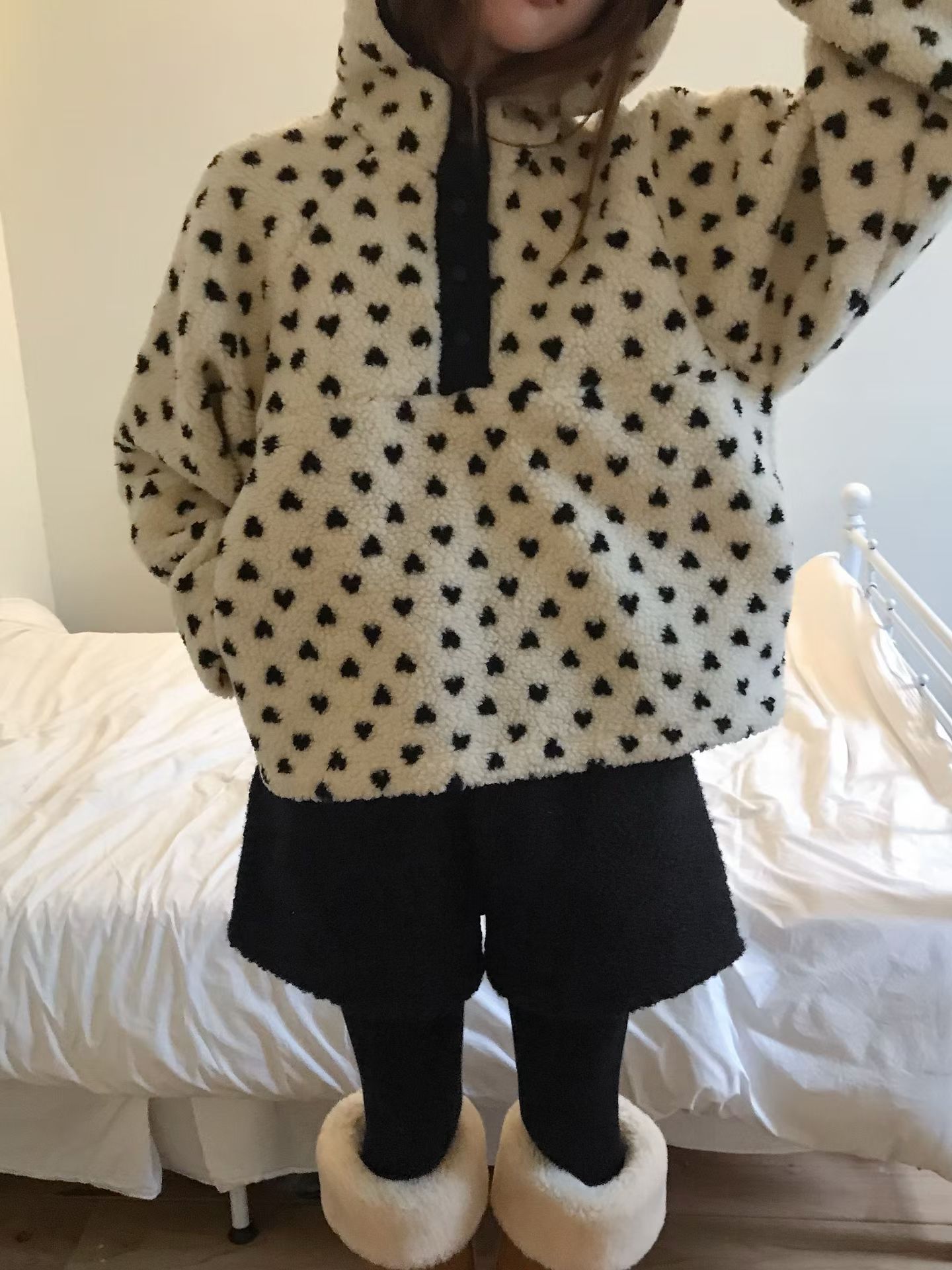 [Preorder 1st Drop Price] C3007 Heartbeat Teddy Hoodie