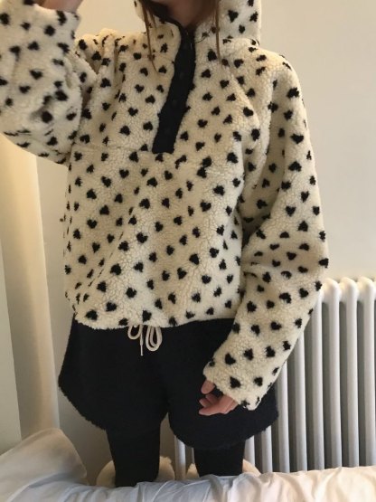 [Preorder 1st Drop Price] C3007 Heartbeat Teddy Hoodie