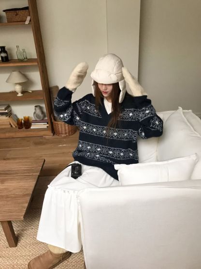 [Preorder 1st Drop Price] C3008 Snowflake Sweater