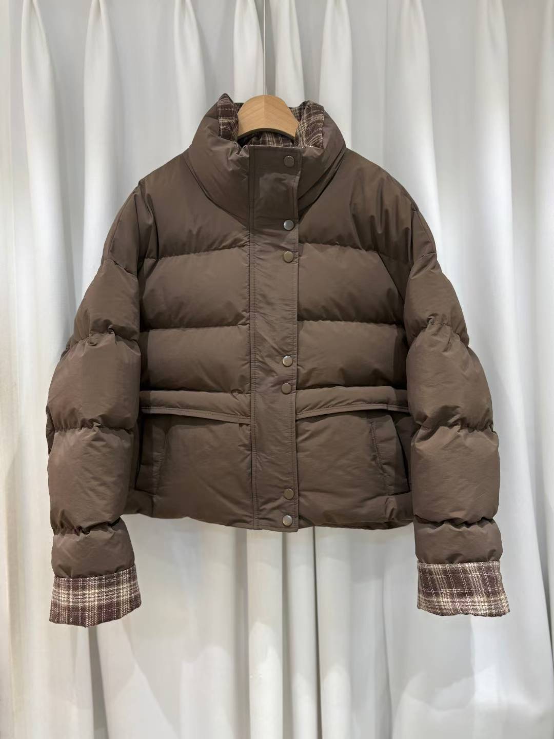 [WEBSITE EXCLUSIVE] C3103 Checkered Charm Puffer Jacket