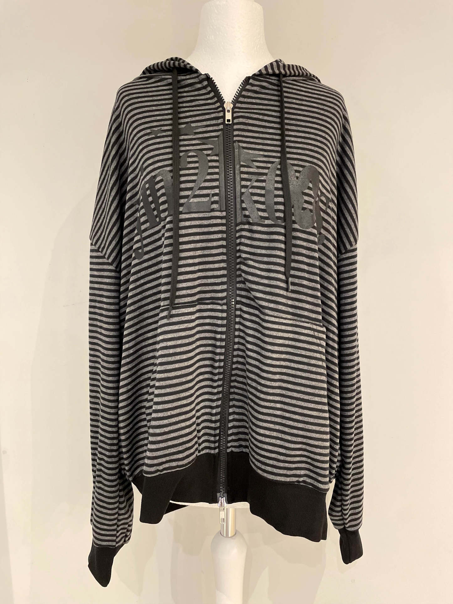 C3302 Playful Street Hoodie