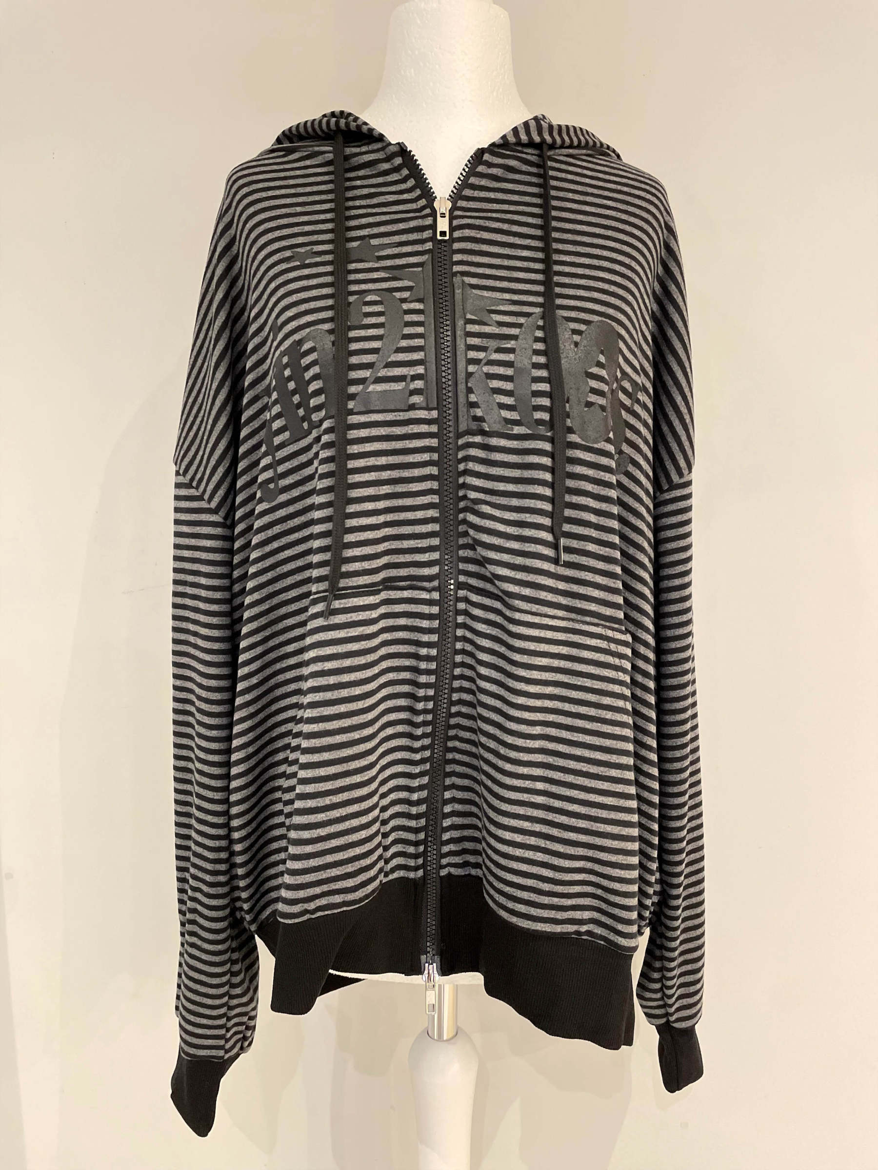 C3302 Playful Street Hoodie