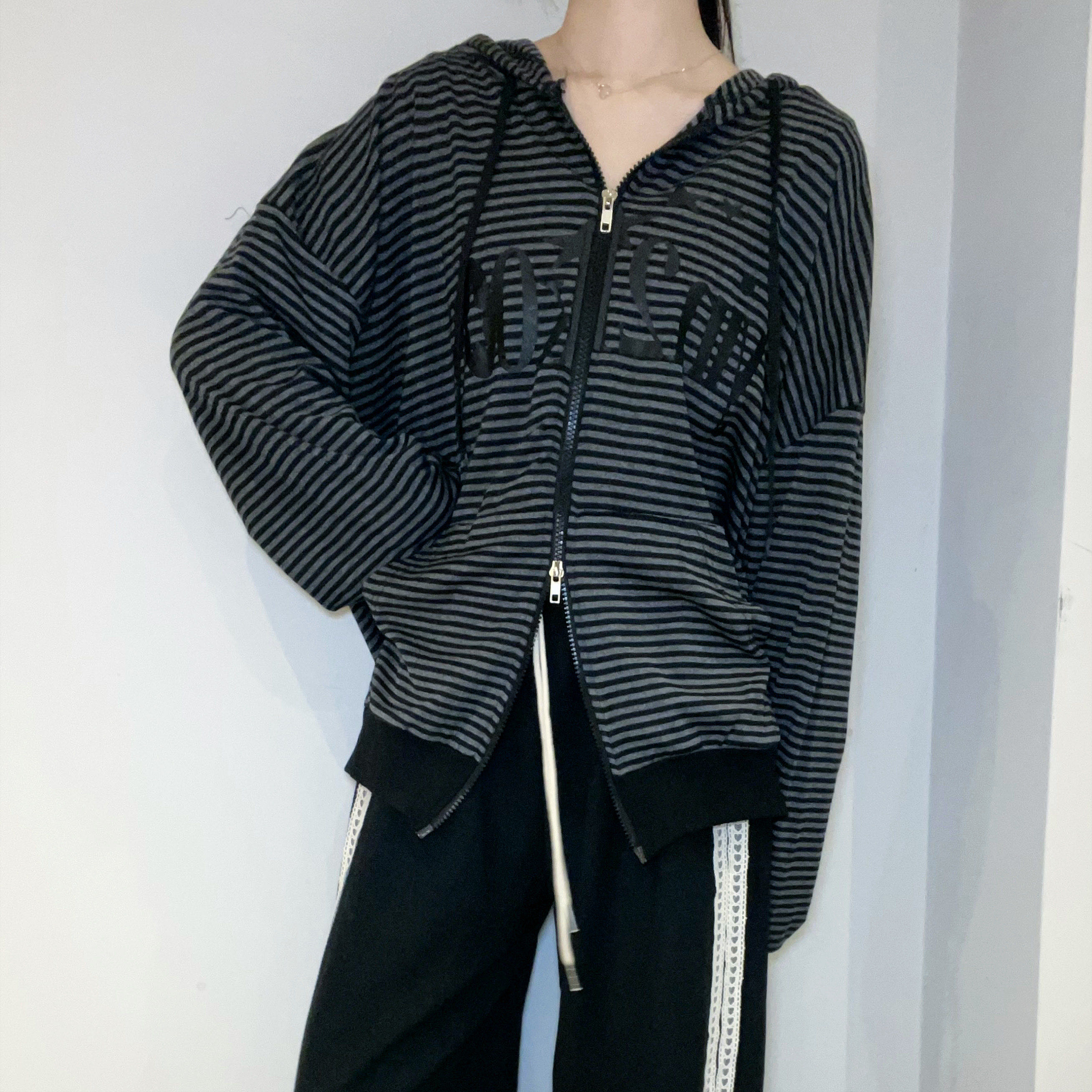 C3302 Playful Street Hoodie