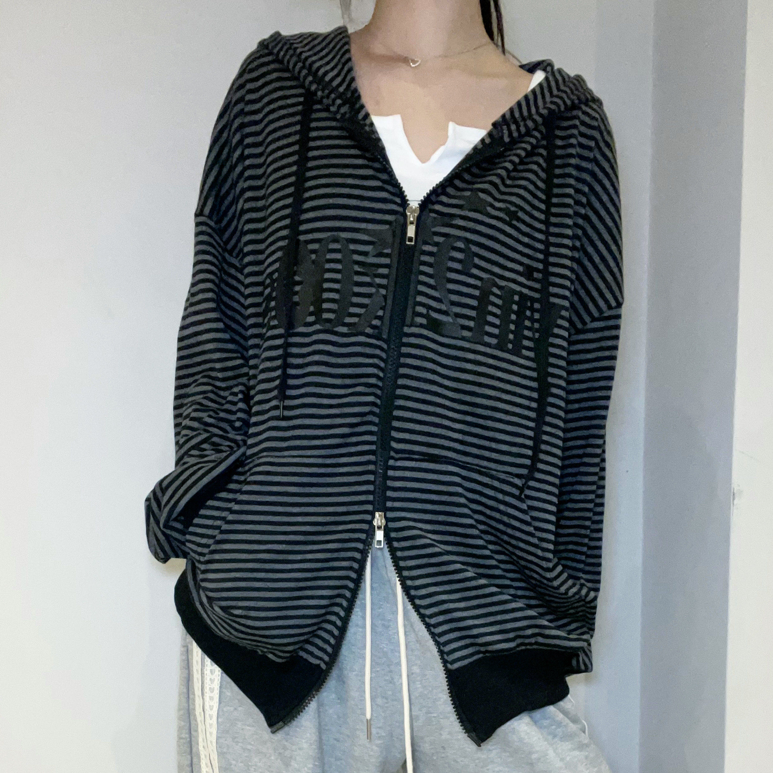 C3302 Playful Street Hoodie