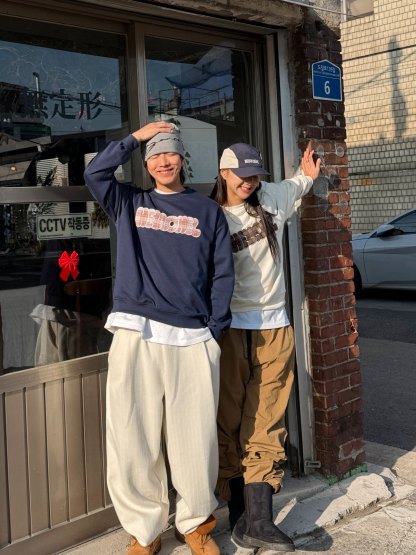 [Preorder 1st Drop Price] C3311 Hellohel Checkered Sweater