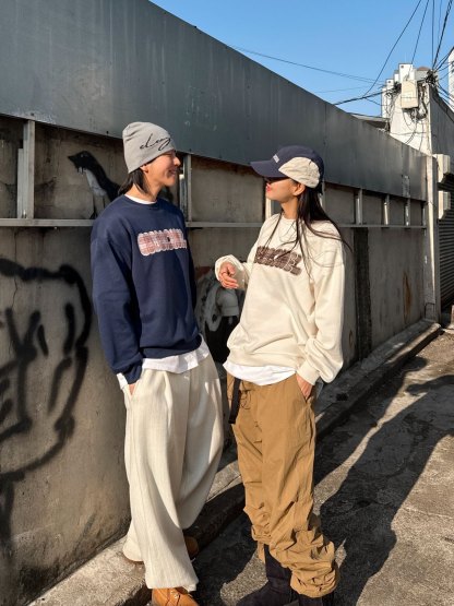 [Preorder 1st Drop Price] C3311 Hellohel Checkered Sweater