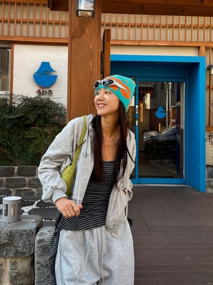 [Preorder 1st Drop Price] C3312 Serenity Spark Hoodie