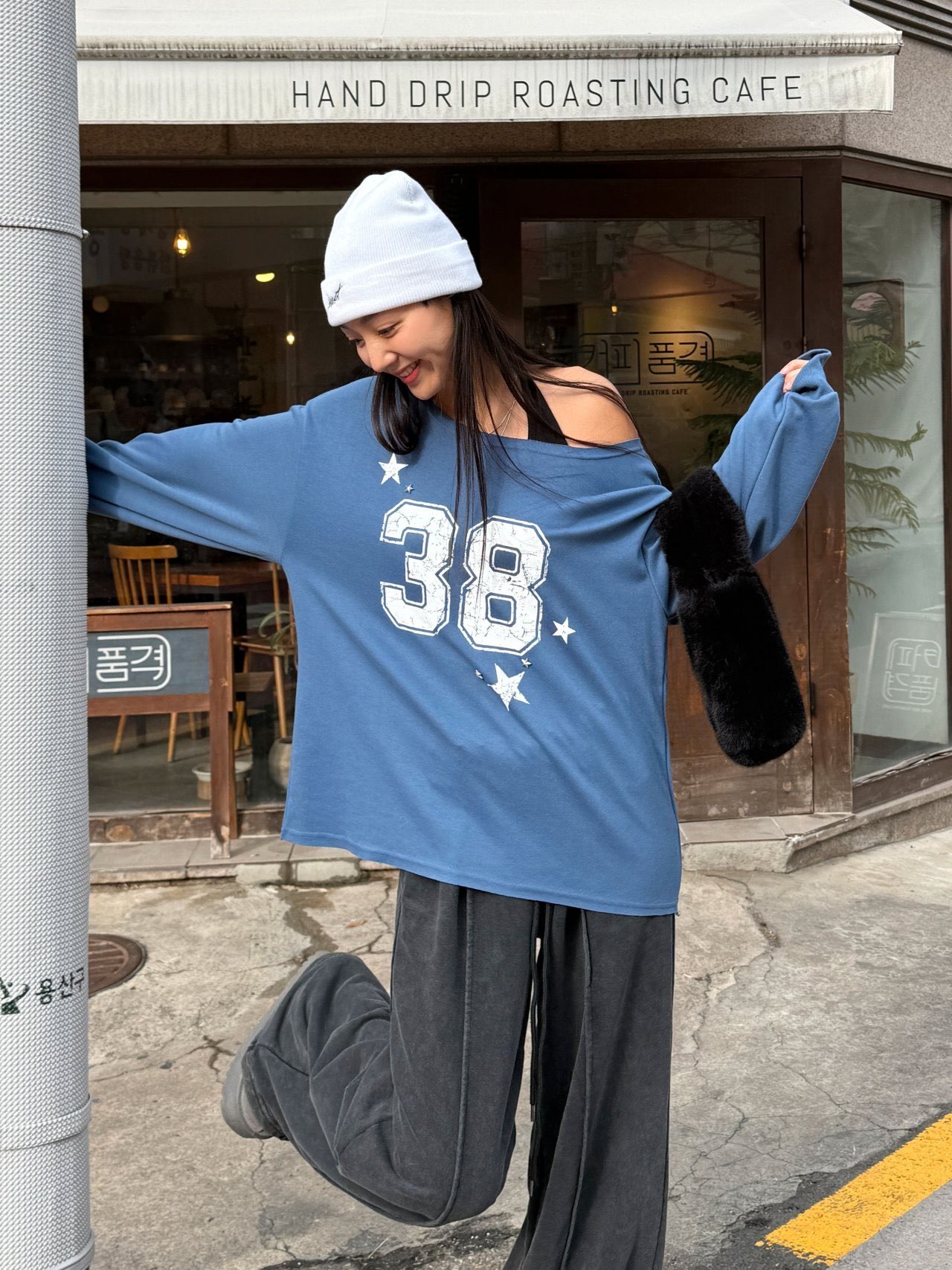 [Preorder 1st Drop Price] C3314 Cosmic 38 Sweater