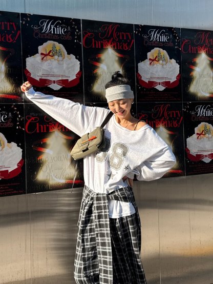 [Preorder 1st Drop Price] C3314 Cosmic 38 Sweater