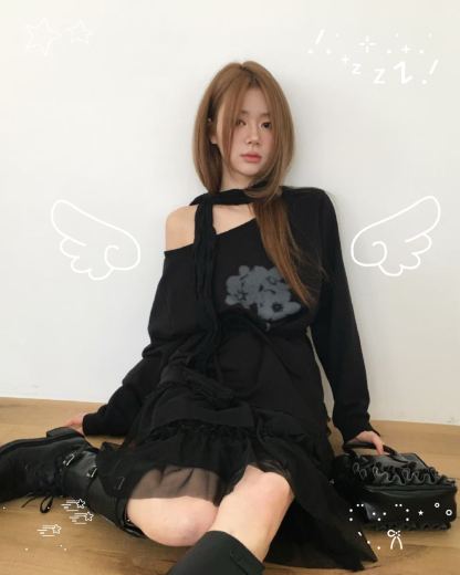 [Preorder 1st Drop Price] C3401 Floral Breeze Sweater