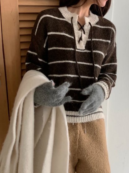 [WEBSITE EXCLUSIVE] C3503 Ribboned Stripe Knit Sweater