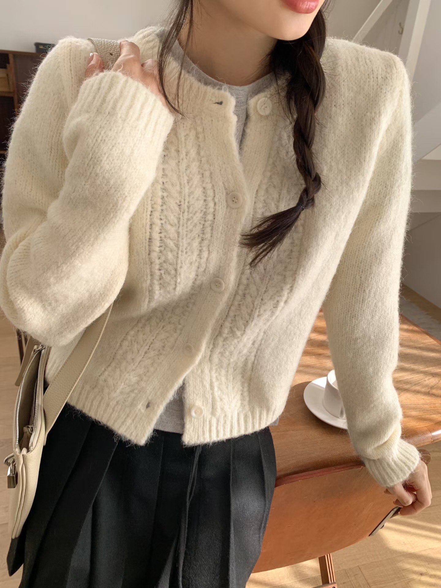 [Preorder 1st Drop Price] C3802 Petal Knit Cardigan