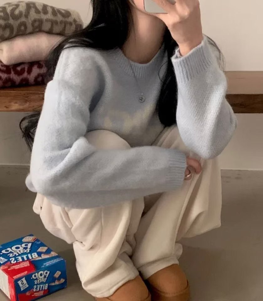 [WEBSITE EXCLUSIVE] C3901 Effortless Charm Sweater