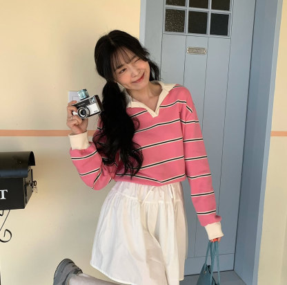 [Preorder 1st Drop Price] C4002 Heartbeat Collared Sweater