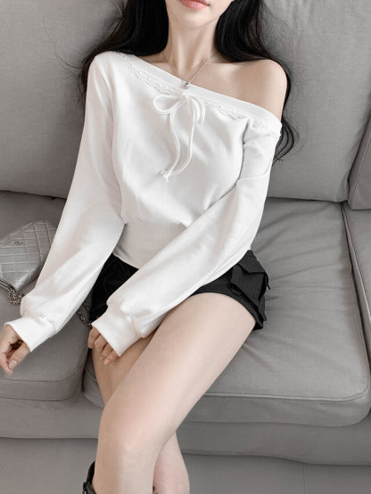 [Preorder 1st Drop Price] C410 Lace Drift Top