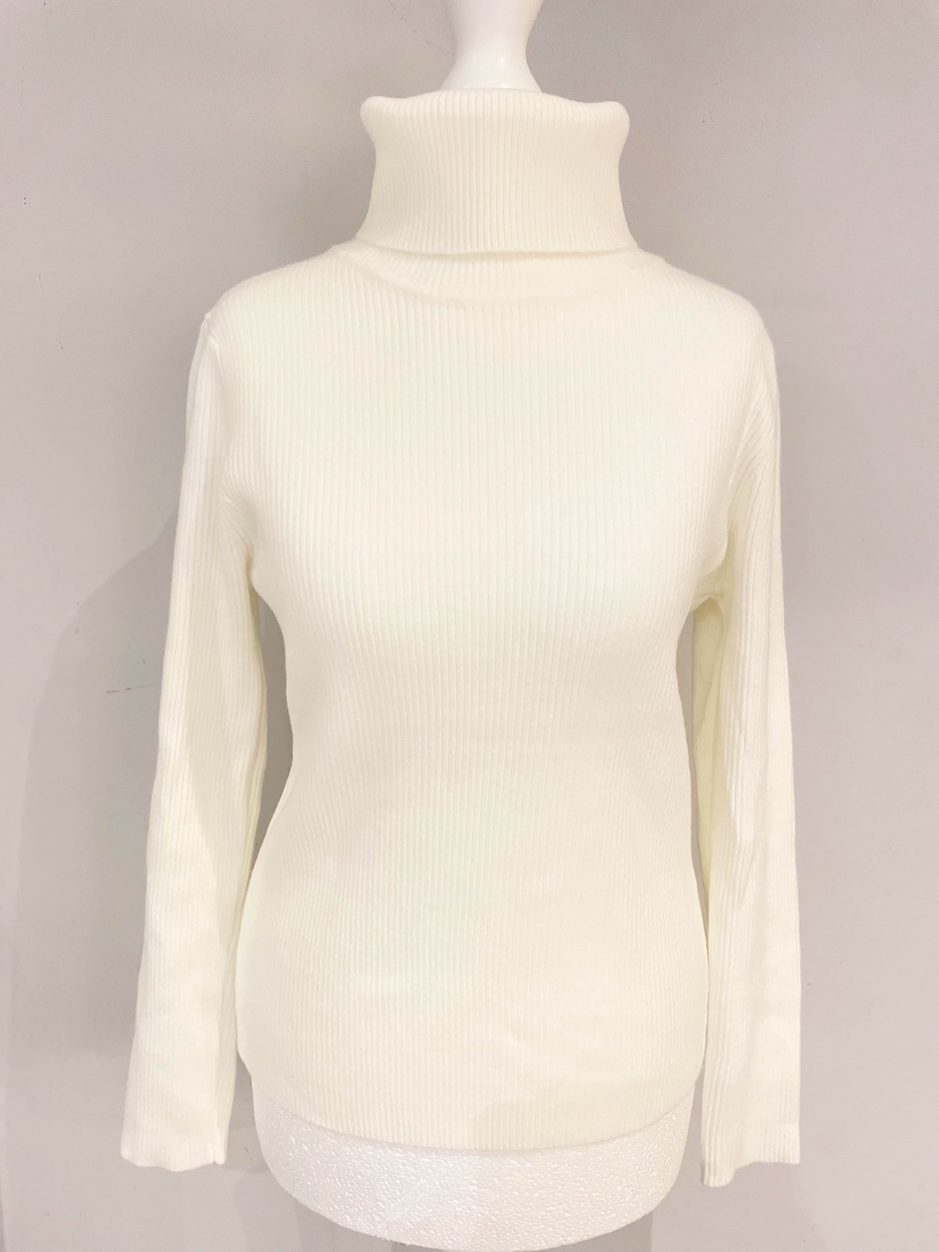 C4101 Basic Turtleneck Top