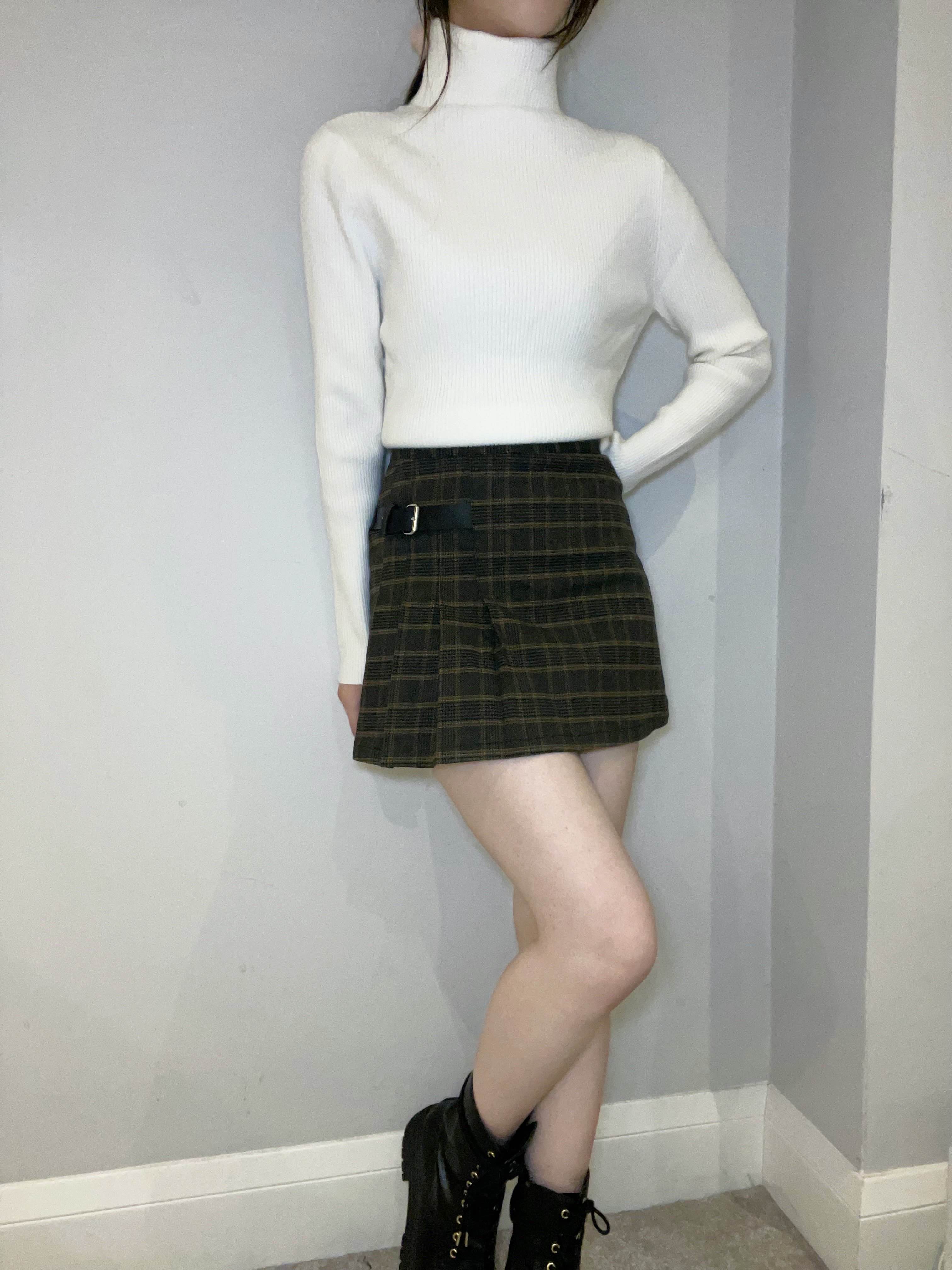 C4101 Basic Turtleneck Top