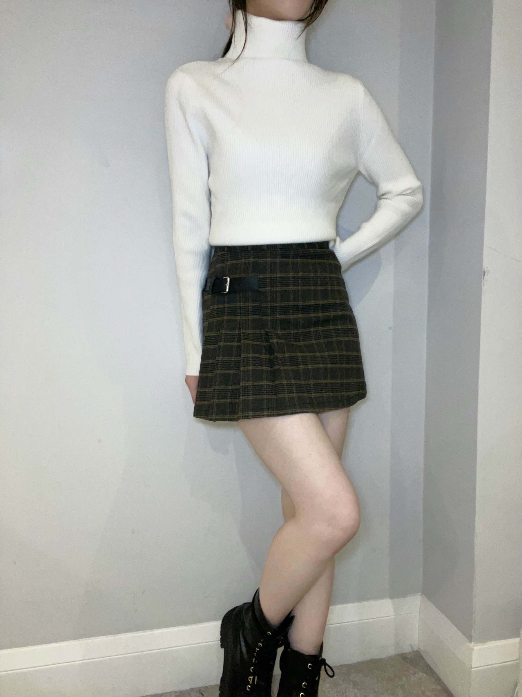 C4101 Basic Turtleneck Top