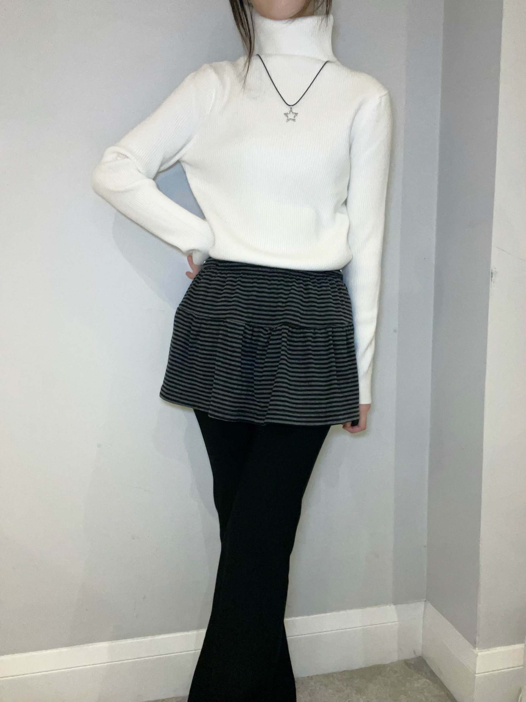 C4101 Basic Turtleneck Top