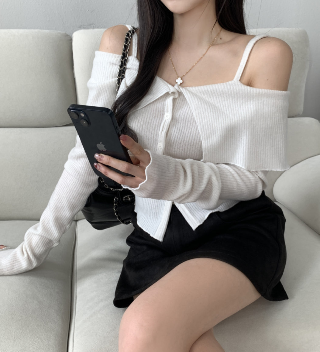 [Preorder 1st Drop Price] C415 Virelle Off Shoulder Top