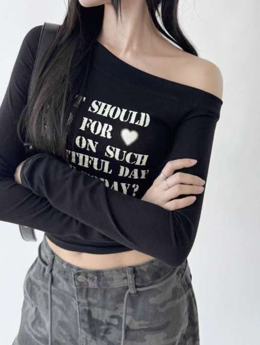 [Preorder 1st Drop Price] C4207 Tilted Daydream Top