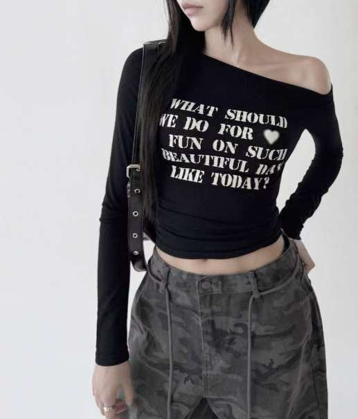 [Preorder 1st Drop Price] C4207 Tilted Daydream Top