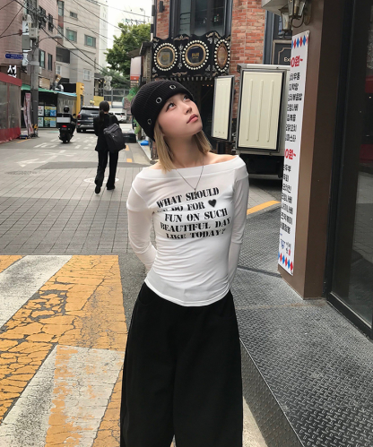 [Preorder 1st Drop Price] C4207 Tilted Daydream Top