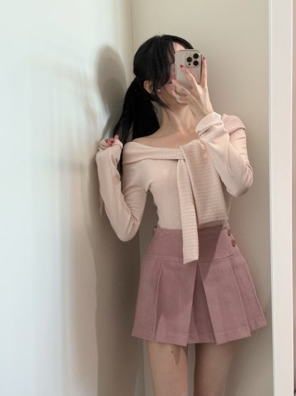 [WEBSITE EXCLUSIVE] C4301 Soft Knot Serenade Top