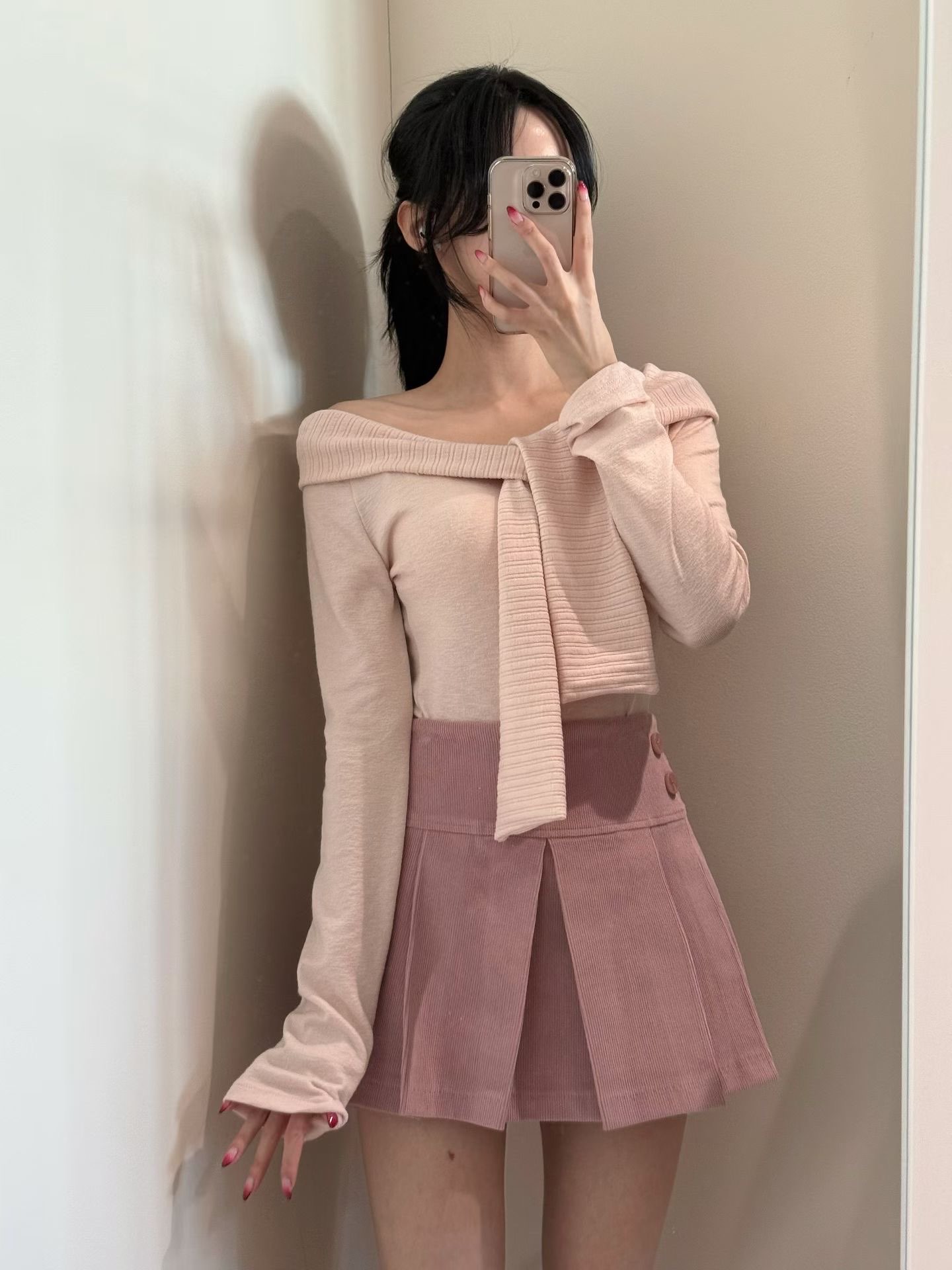 [WEBSITE EXCLUSIVE] C4301 Soft Knot Serenade Top